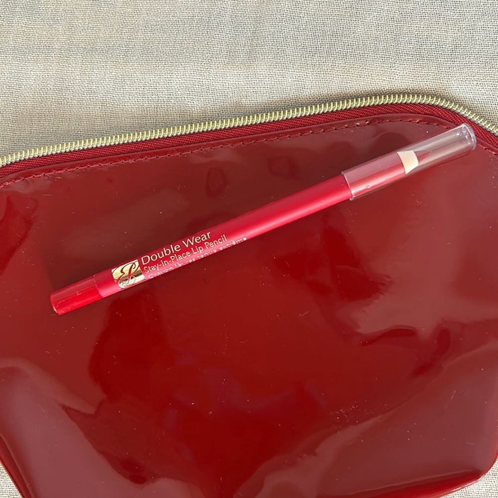 Estée Lauder lip NEW - Picture 3 of 4